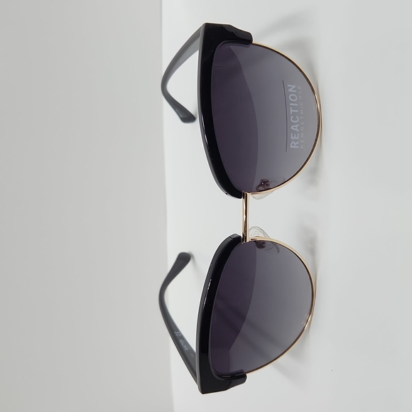 Gifted w/purchase*KCR2931 NWT KENNETH COLE REACTION LADIES